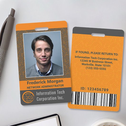 Badge Employé informatique code à barres personnalisé av