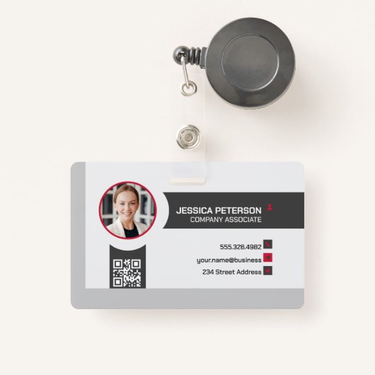 Badge Femme d'affaires souriante | Entreprise | Code QR (Front with Retractable)
