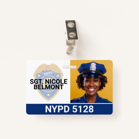 Badge Femme policière souriante (Devant avec clip)