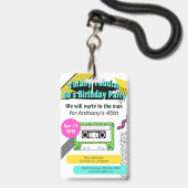 Badge Fête d'anniversaire des années 80 (Avant avec lanière)