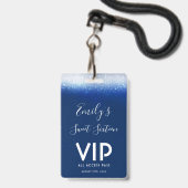 Badge Glam Navy Blue Sweet 16 Invitation VIP Pass (Face avec cordon)