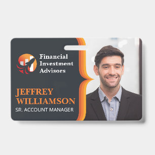 Badge Homme d'affaires souriant   Logo Finance   Code-ba