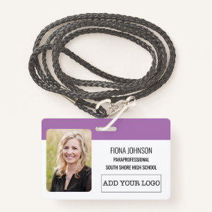 Badge ID code-barres photo du logo simple de l'employé
