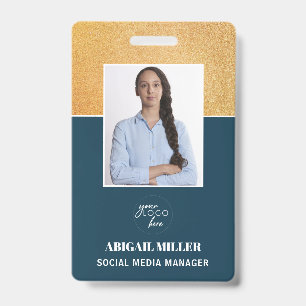 Badge ID personnalisé avec photo et nom de l'emplo