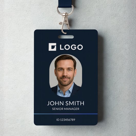 Badge ID photo de l'employé de la marine moderne