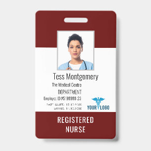 Badge ID photo de l'infirmière du centre Médicale