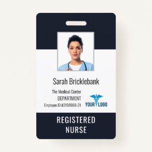 Badge ID photo de l'infirmière du centre Médicale