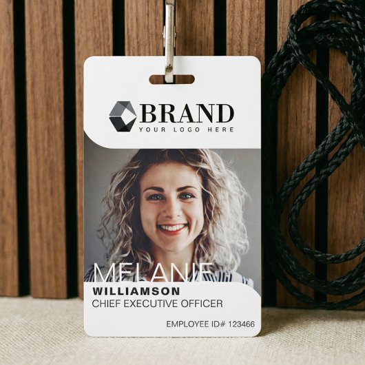 Badge ID photo professionnel moderne et branché