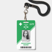 Badge Infirmière diplômée RN triangles verts géométrique (Avant avec lanière)