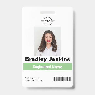 Badge Infirmière inscrite à la verticale Nom du logo bad