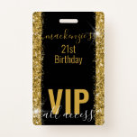 Badge Invitation à l'anniversaire de la Parties scintill<br><div class="desc">VIP Badge Pass Anniversaire Fête Invitation avec Motif de Parties scintillant d'or Bordure sur arrière - plan noir peut être personnalisée pour n'importe quel événement d'anniversaire d'âge est montré ici pour un 21e anniversaire. Un script de calligraphie à lettrage et des polices modernes pour un look chic et sophistiqué, coordonné...</div>