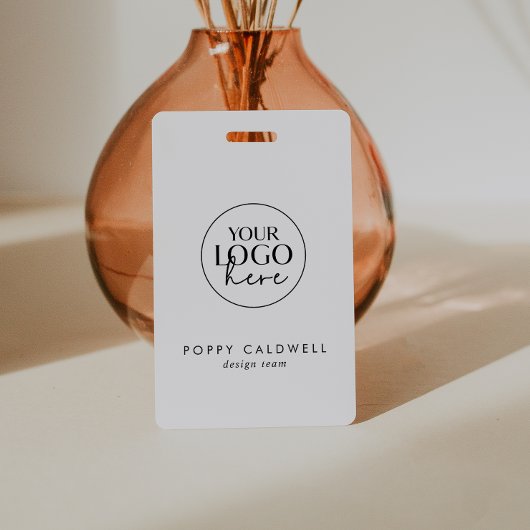 Badge Logo de typographie chic Code QR Carte d'identité 