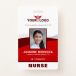 Badge Logo photo Modèle rouge Nom de l'employé Infirmièr<br><div class="desc">Créez votre propre nom d'employé rouge personnalisé et des badges sur ce modèle moderne et facile à utiliser que vous pouvez ajouter votre propre photo, logo d'entreprise et d'autres informations importantes sur l'entreprise. Bien que la conception sophistiquée de ces badges professionnels verticaux soit présentée pour les médecins, les infirmières et...</div>