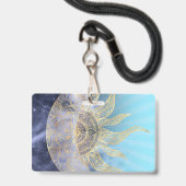 Badge Mandala Céleste Lune Soleil Doré Design (Avant avec lanière)