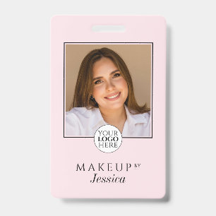 Badge Maquillage Photo Rose Pâle Typographie Élégante