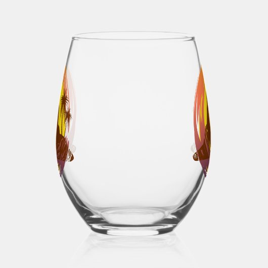 Badge met tropische vulkaan landschap en palmbomen wijnglas zonder voet (Links)