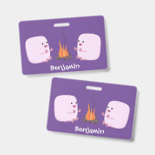 Badge Mignons marshmallows roses près d'un feu de camp d (Avant & arrière)