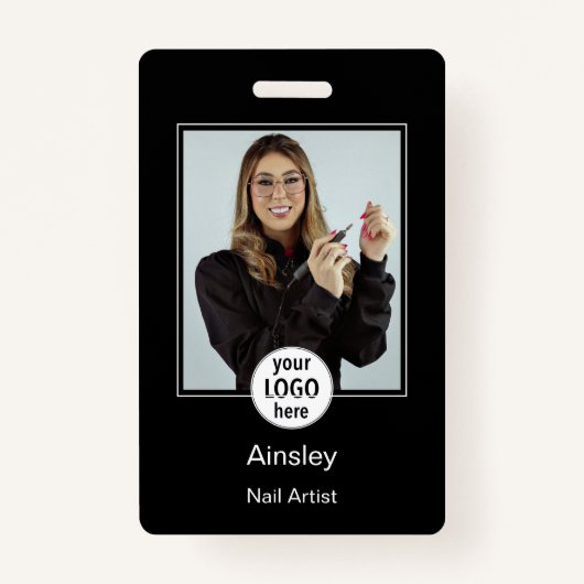 Badge  Nail Artist Photo Logo Black White Name (Devant)