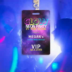 Badge Neon glow anniversaire fête VIP invitation d'accès