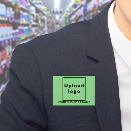 Badge Nom commercial et logo sur le rectangle vert clair