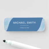 Badge nominatif d'employé de marque (En situation)