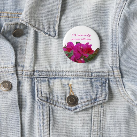 Badge nominatif vif de fleurs (En situation)