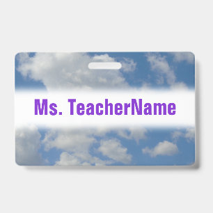 Badge Nuages blancs/gris et ciel bleu + nom de l'enseign