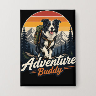 Badge Œuvre d'art murale de chien compagnon d'aventure