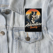 Badge Œuvre d'art murale de chien compagnon d'aventure (Insitu)