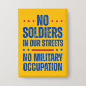 Badge Pas de soldats dans nos rues (Recto)