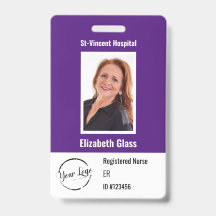 Badge personnalisé avec photo de l'employé, code-b