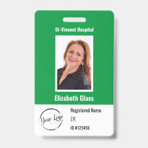 Badge personnalisé avec photo de l'employé, code-b