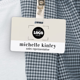 Badge personnalisé en plastique avec logo et code 