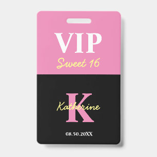 Badge Personnalisé Monogramme Noir Moderne Sweet 16 VIP