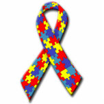 Badge Photo Sculpture Épingle de ruban de sensibilisation sur l'autisme<br><div class="desc">Une conception graphique d'un ruban de Sensibilisation sur l'autisme sur une broche.</div>
