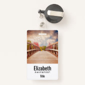 Badge Pont rustique en bois dans le pays (Back with Retractable)