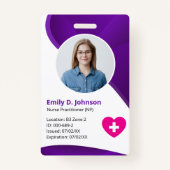 Badge Praticien en soins infirmiers pourpres moderne NP (Devant)