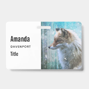 Badge Renard mignon à fourrure sur fond grunge bleu