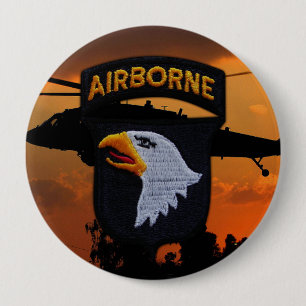 Badge Rond 10 Cm 101e vétérans des aigle hurlant dans l'air