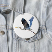 Badge Rond 10 Cm Aquarelle Flying Blue Heron (En situation)