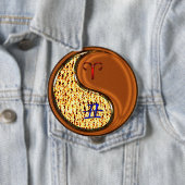 Badge Rond 10 Cm Aries et bois d'ox (En situation)