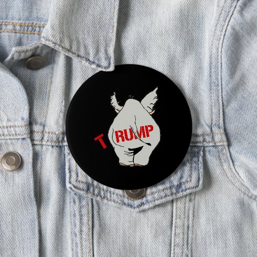 Badge Rond 10 Cm ATOUT - éléphant d'atout - (En situation)