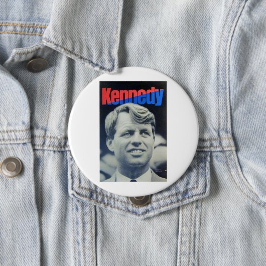 Badge Rond 10 Cm Bobby Kennedy "68 (En situation)
