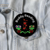 Badge Rond 10 Cm Bookworms Buddy Lecture (En situation)