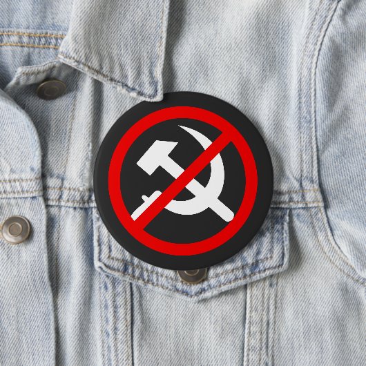 Badge Rond 10 Cm Bouton anti-communiste (En situation)