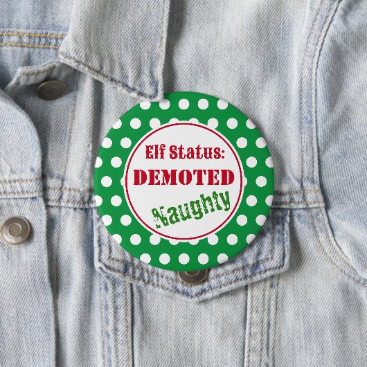 Badge Rond 10 Cm Bouton d'elfe de Noël vilain (En situation)