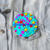 Badge Rond 10 Cm Bouton d'étoile de félicitations (En situation)