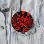 Badge Rond 10 Cm Bouton rouge Noir Mod Énorme (En situation)