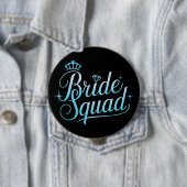 Badge Rond 10 Cm Bridesmaid Brigade Bachelorette (En situation)