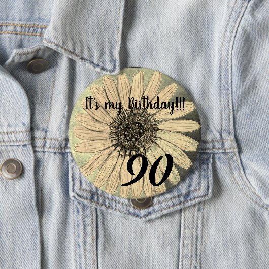 Badge Rond 10 Cm C'est mon anniversaire ! ! Fleur 90e anniversaire (En situation)